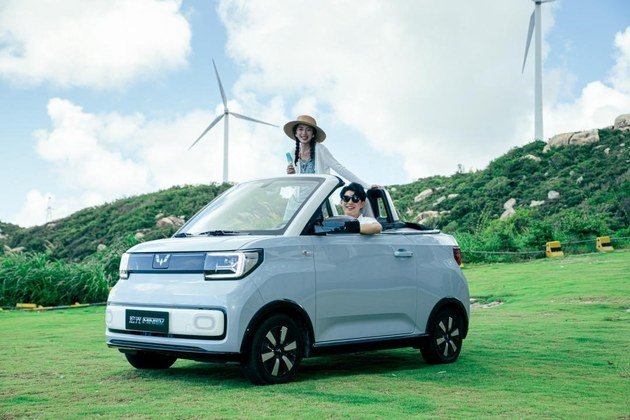 純電動微型保值率第一 紫檀獎五菱宏光miniev奪冠_鳳凰網汽車_鳳凰網