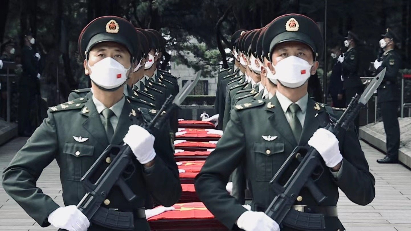 雨洗尘 迎忠魂！一分钟回顾英雄“回家路”_凤凰网资讯_凤凰网