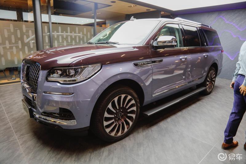 2022成都车展:实拍新款林肯领航员壹号_凤凰网汽车_凤凰网
