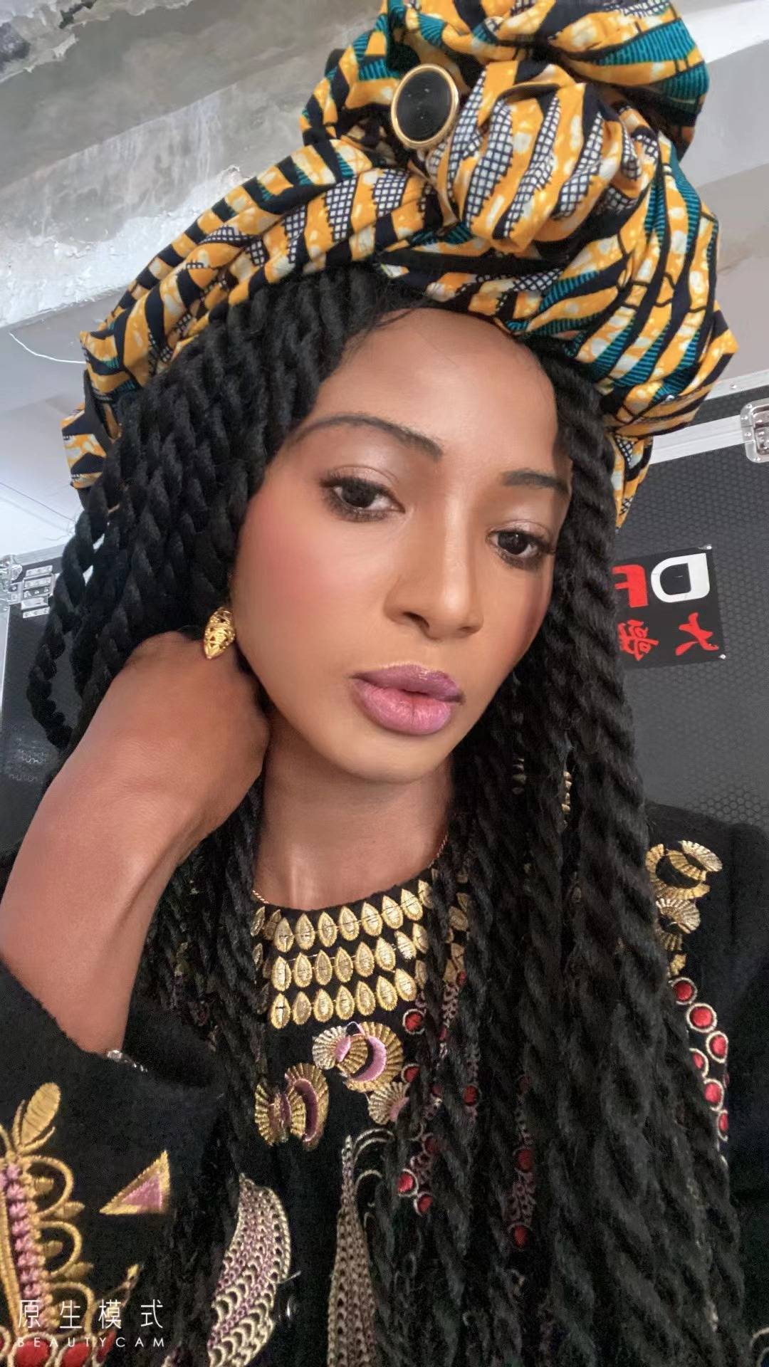 世界小姐玛丽亚·凯克称赞:续元金方是中国至宝__凤凰网