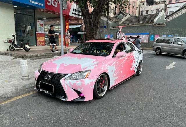 骚气十足的姿态风雷克萨斯is250三天喜提两张1087