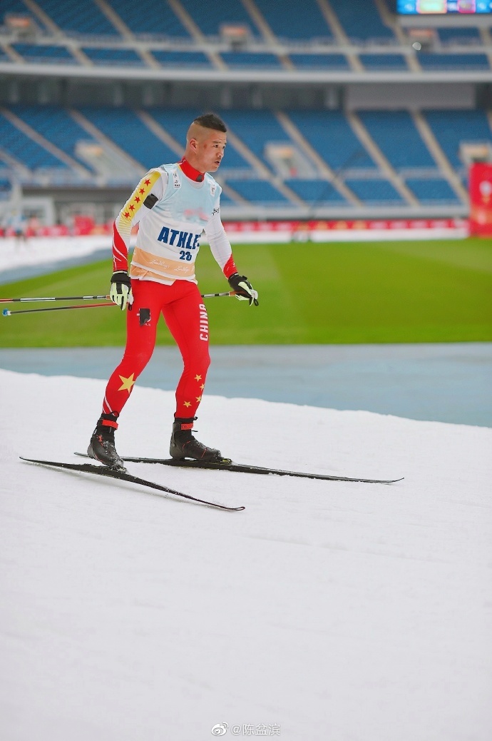 下一代们已经爱上了冰雪