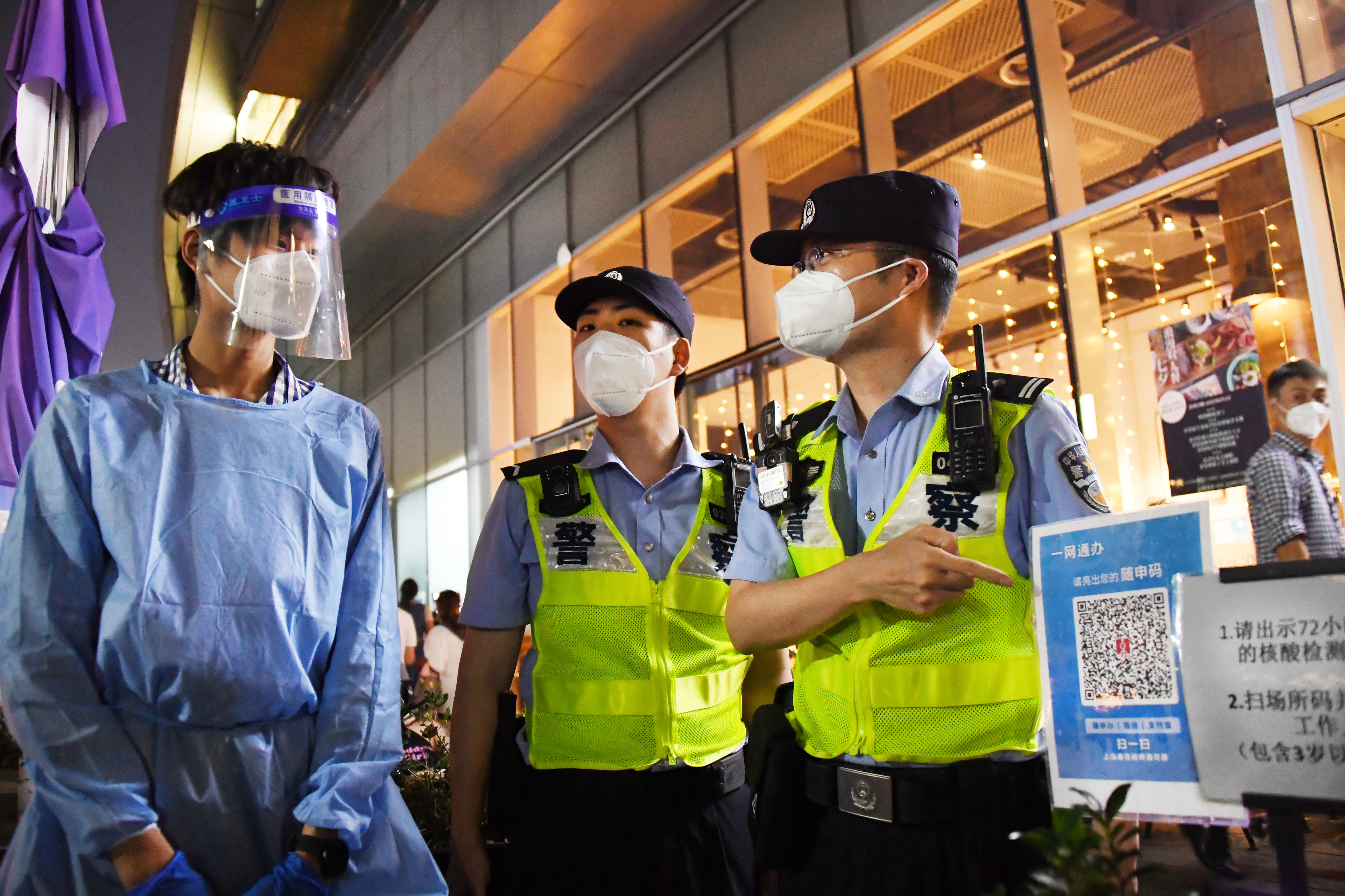 讓各類隱患無處藏身
，楊浦警方持續開展夏季打擊整治“百日行動”
