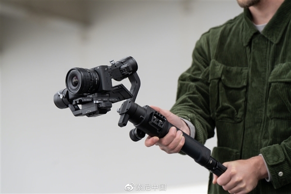 索尼最轻超广角变焦镜头E PZ 10-20mm F4 G发布:仅178克