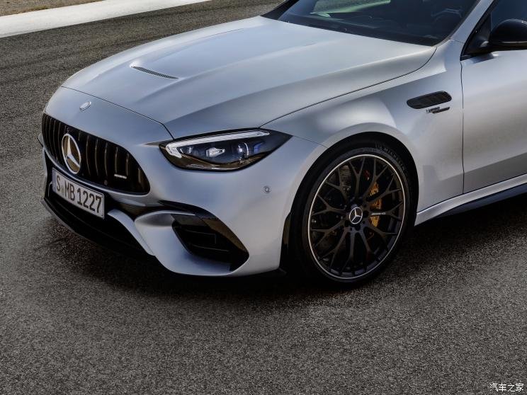 梅赛德斯-amg 奔驰c级amg新能源 2023款 amg c 63 s 4matic