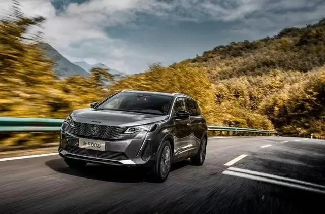 标致新5008开启预售,增配还降价,17.77万起售_凤凰网汽车_凤凰网