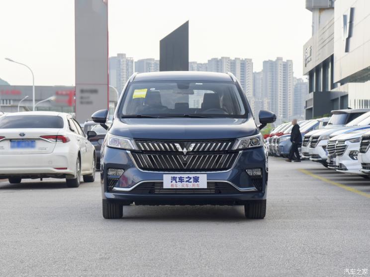 上汽通用五菱 五菱佳辰 2022款 1.5t cvt智享豪华型