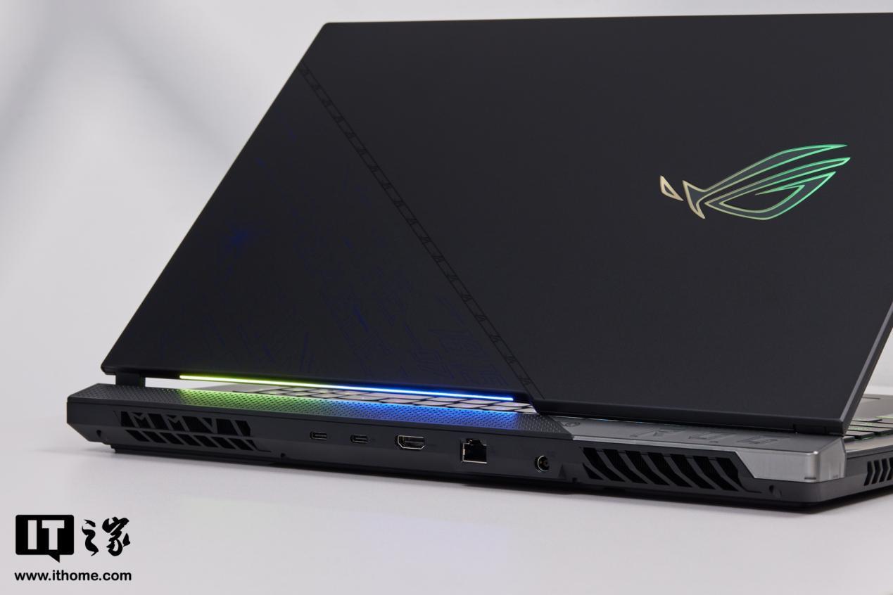 枪神6 Plus超竞版A面