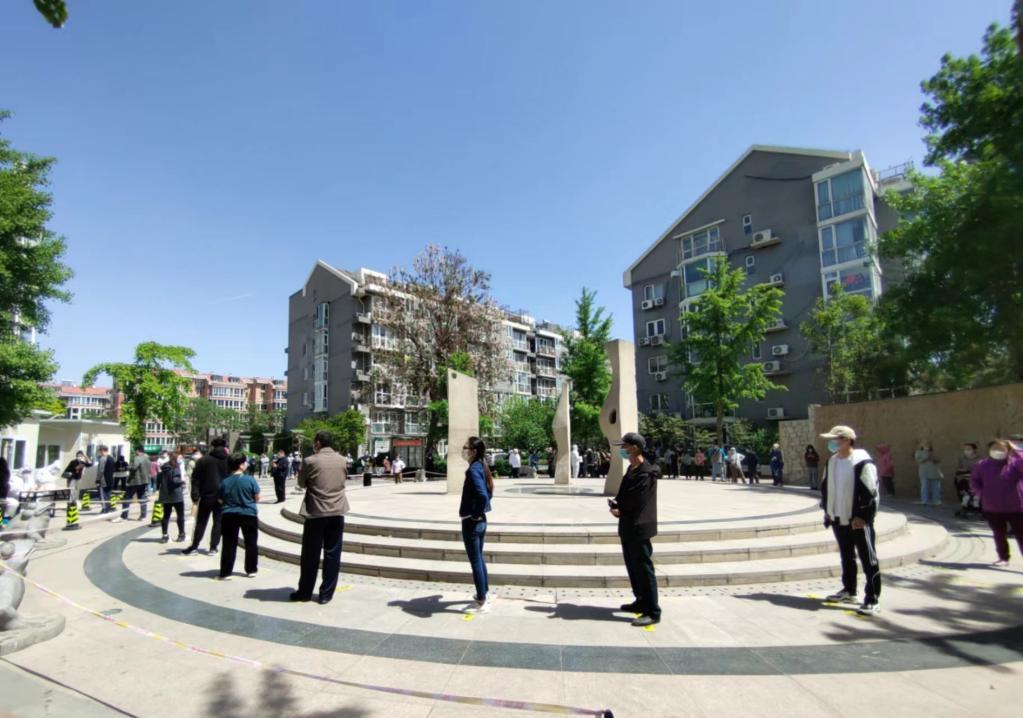 杨庄街道有序推进区域核酸检测.(受访者供图)