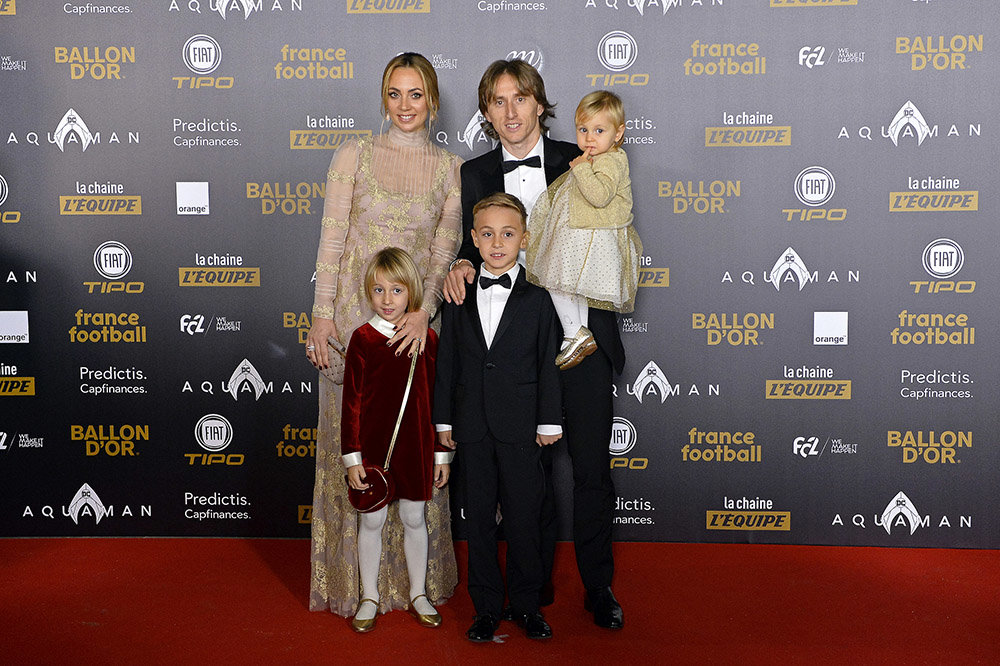 2018金球奖颁奖典礼，莫德里奇与家人。