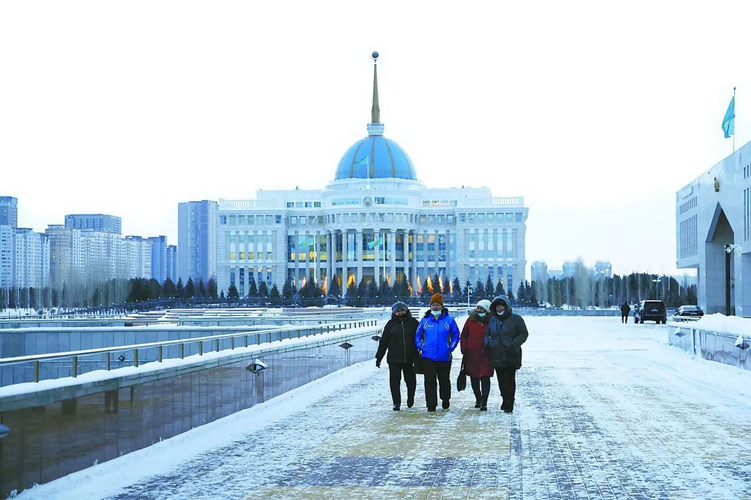 哈萨克斯坦总统打脸普京 是忘恩负义吗？