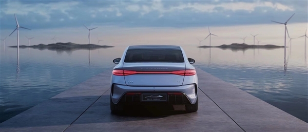特斯拉Model 3新对手 比亚迪海豹官图发布：形似保时捷Taycan！