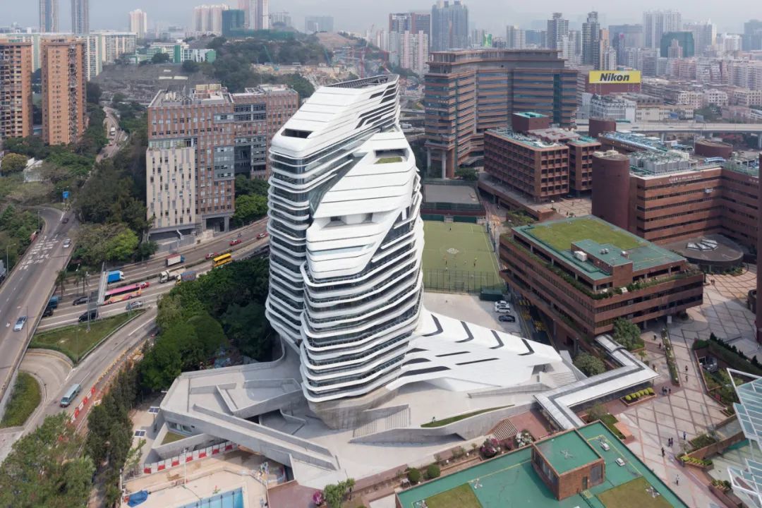 香港理工大学赛马会创新楼 &copy;Iwan Baan