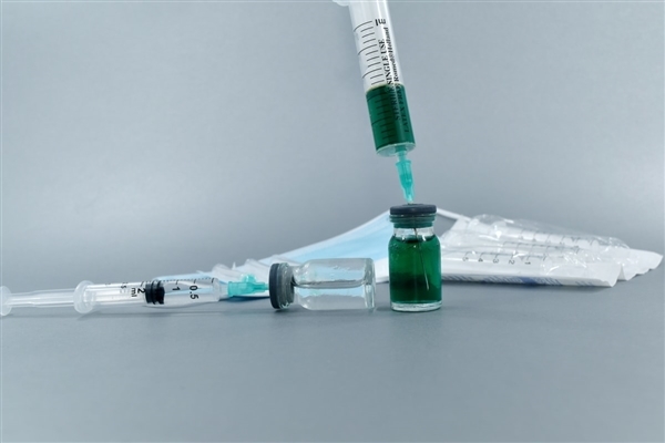 预防重症97.3%！钟南山：序贯接种建议使用异种新冠疫苗