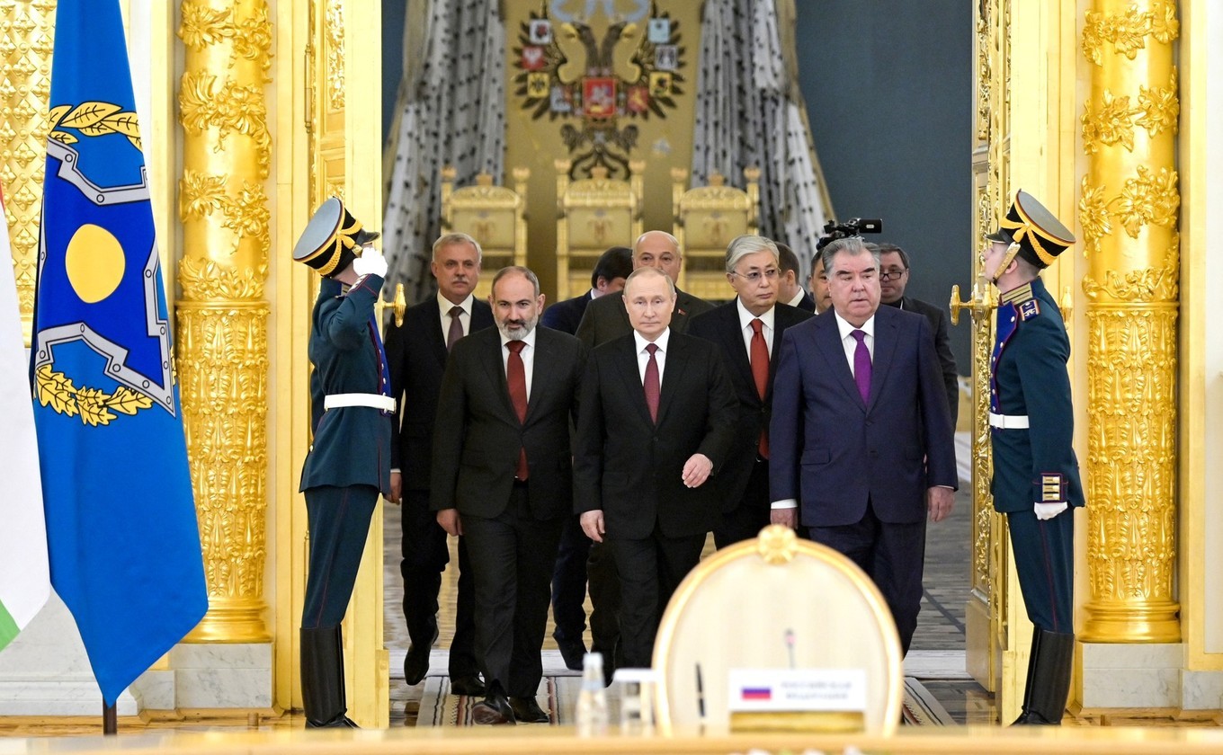 集安组织领导人16日在莫斯科举行峰会