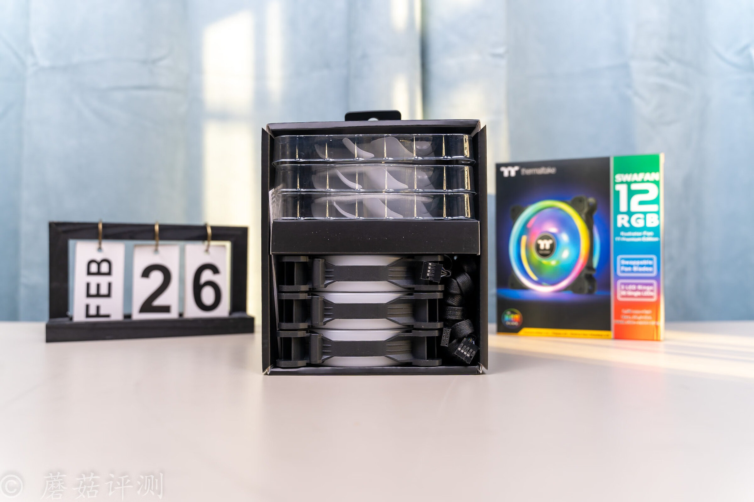 一正一反,轻松定义你需要的风扇风向、Tt耀影SWAFAN 12机箱风扇_凤凰网