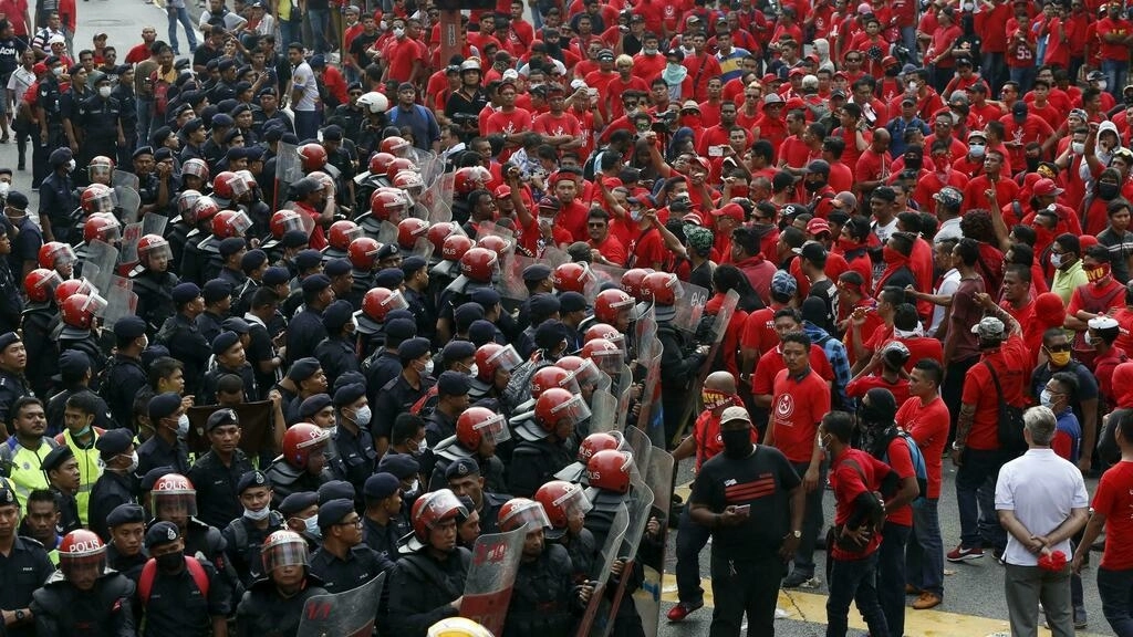 2015年,在涉及纳吉布丑闻的抗议中,马来人将矛头对准了华人 来源.Pexels