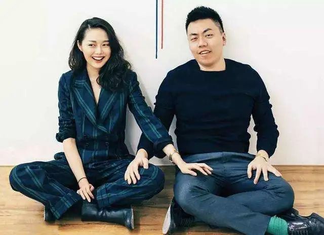 不过不幸的是,林翰长得不够帅气,他的花名叫林翰的家庭涉及政,商,文