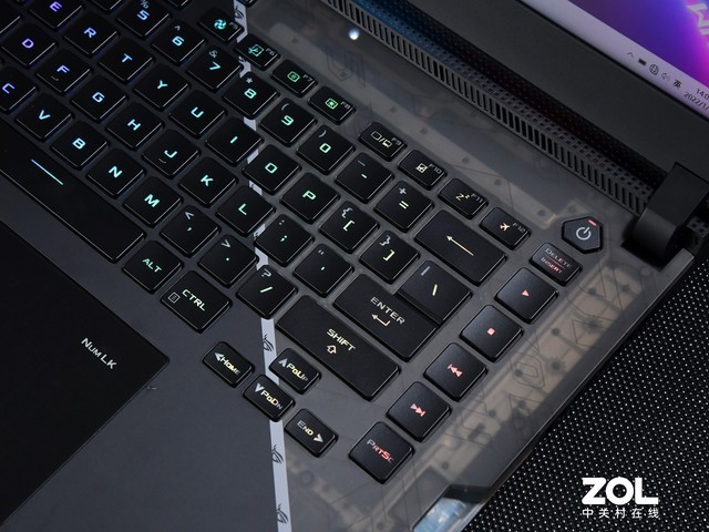 【有料评测】ROG枪神6评测:首发RTX 3070Ti+12代酷睿i9-12900H