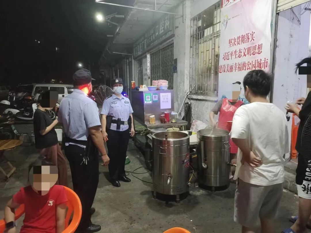 深夜出击！柳州严查KTV、酒吧、洗浴按摩店等场所，现场让人…（柳州ktv哪家比较便宜又好玩）