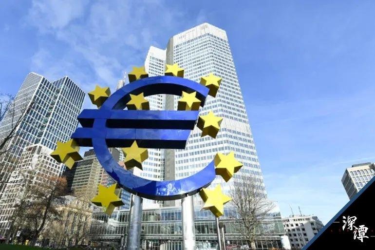 德国法兰克福的欧元雕塑