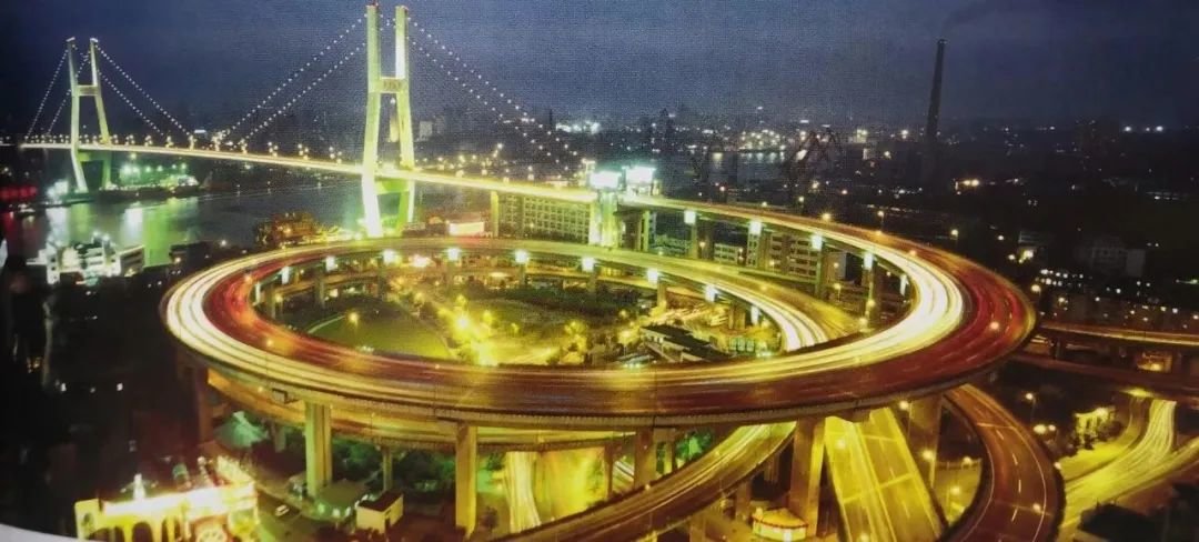 上海市区第一座跨越黄浦江的大桥——南浦大桥