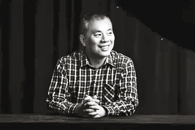 贺秋帆,影评人、乐评人