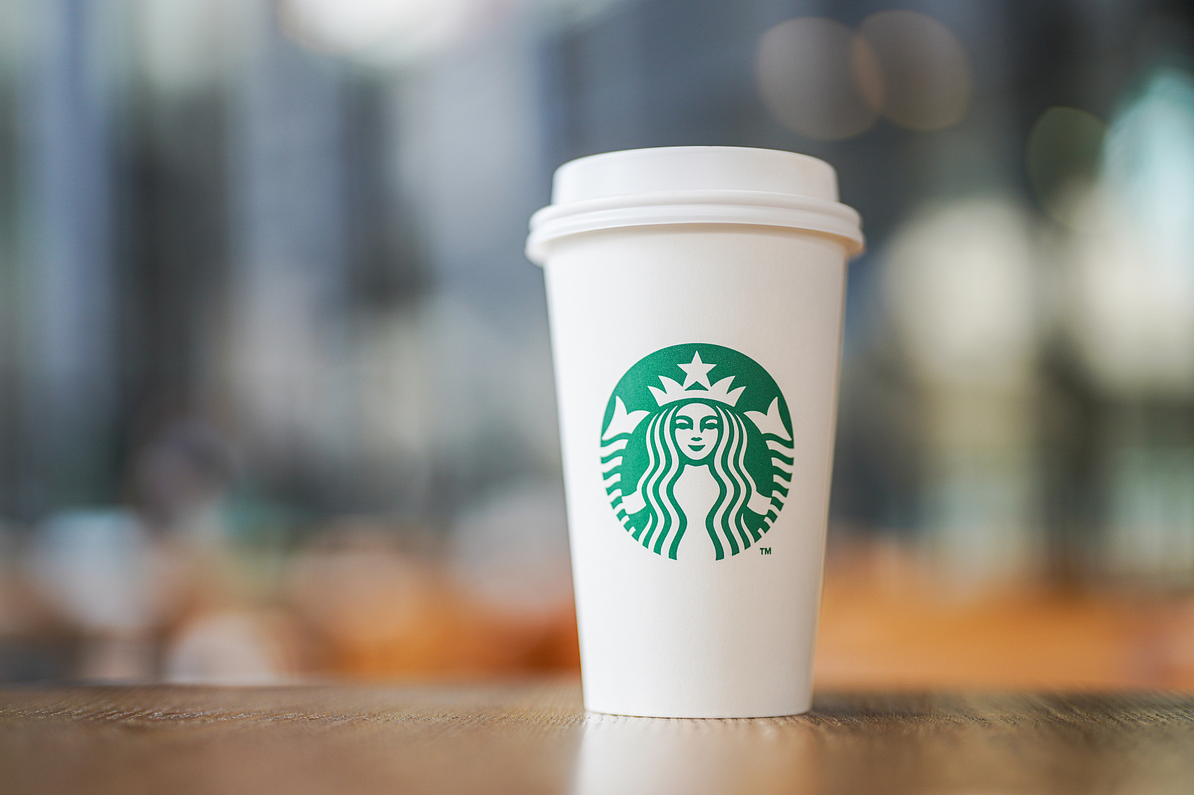 千亿咖啡巨头星巴克再引争议被指教育客户不妄加评判别人