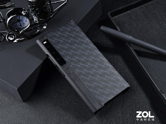 【有料评测】华为Mate Xs2评测:华为凭什么逆潮流而动(待审不发)