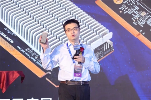国产桌面显卡“风华2号”用上自研LPDDR5X显存:速度全球最快
