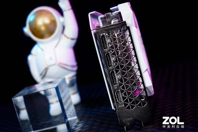 【有料评测】磐镭RTX 3070Ti白铠显卡评测 颜值说明一切