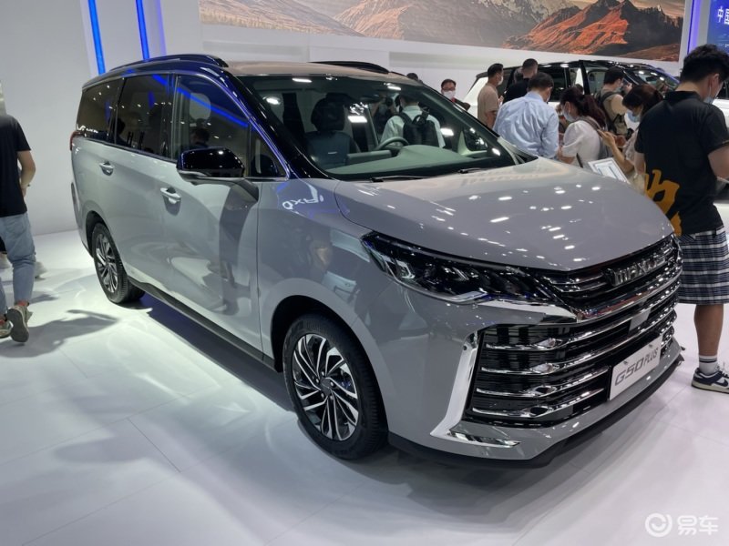 2022成都車展上汽大通maxusg50plus莫蘭迪雙色版