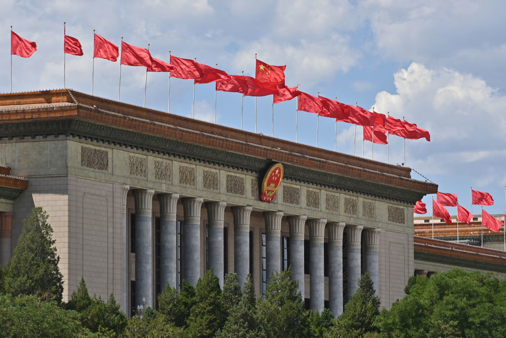 这是人民大会堂外景。（资料照片）