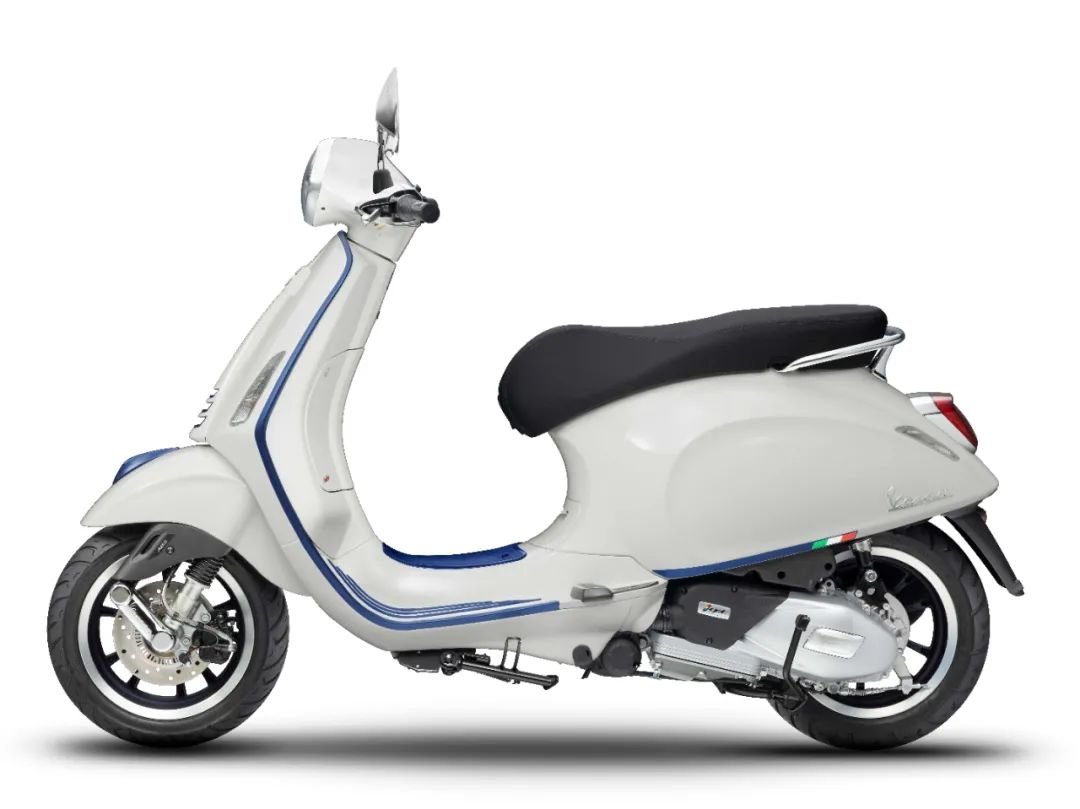 骑享无暇之美vespaprimaveras无暇白