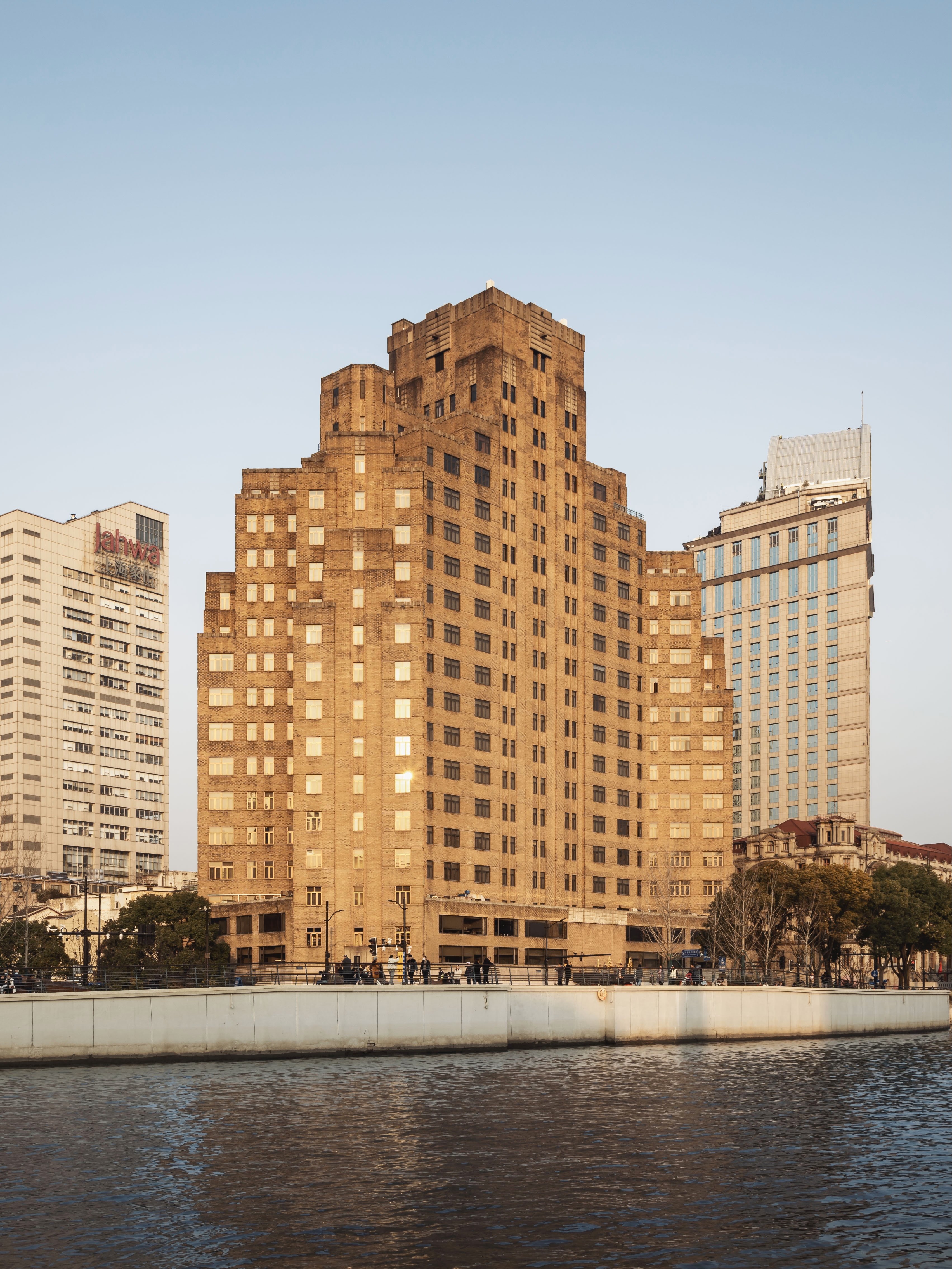 上海-乍浦路桥-上海大厦 2.jpg