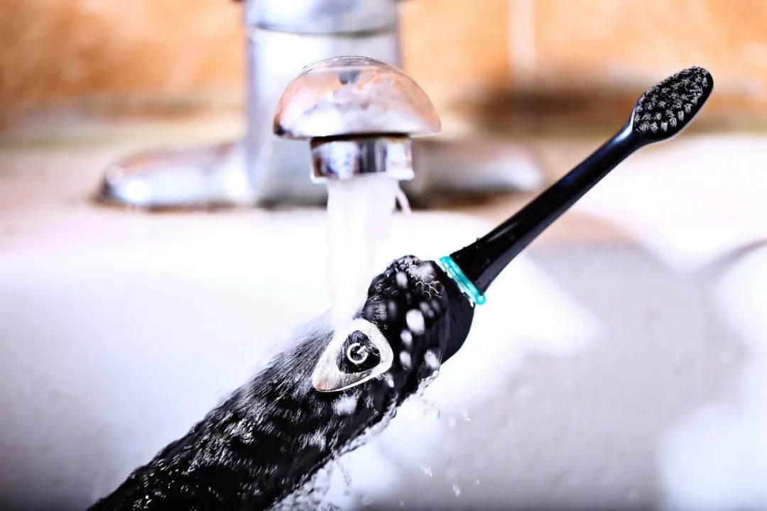 3年烧8亿营销费 素士刷不进创业板 第5张-心情说说 (图 / 摄图网,基于VRF协议)