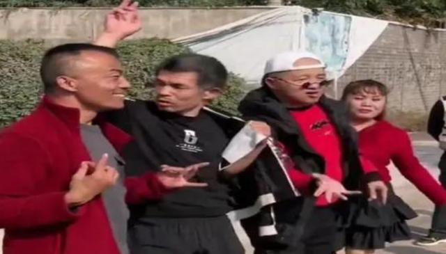 面条哥到底什么事 9C67760335757D416B49883F53642816561A3AE7_size31_w640_h365.jpeg