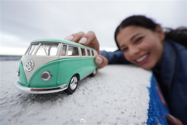 索尼最轻超广角变焦镜头E PZ 10-20mm F4 G发布:仅178克