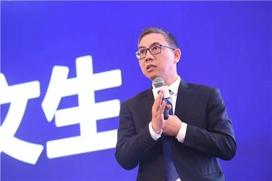 彭文生:大国规模和逆全球化下的产业链发展与重塑_凤凰网