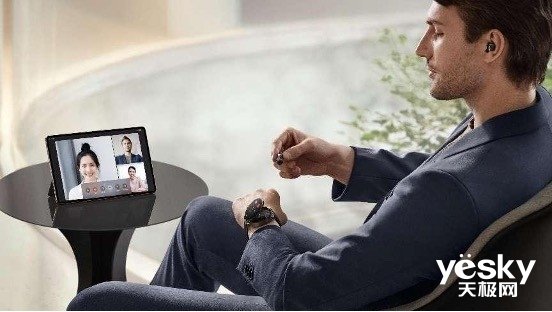 走进现实?跨界耳机表华为WATCH Buds正式发布!