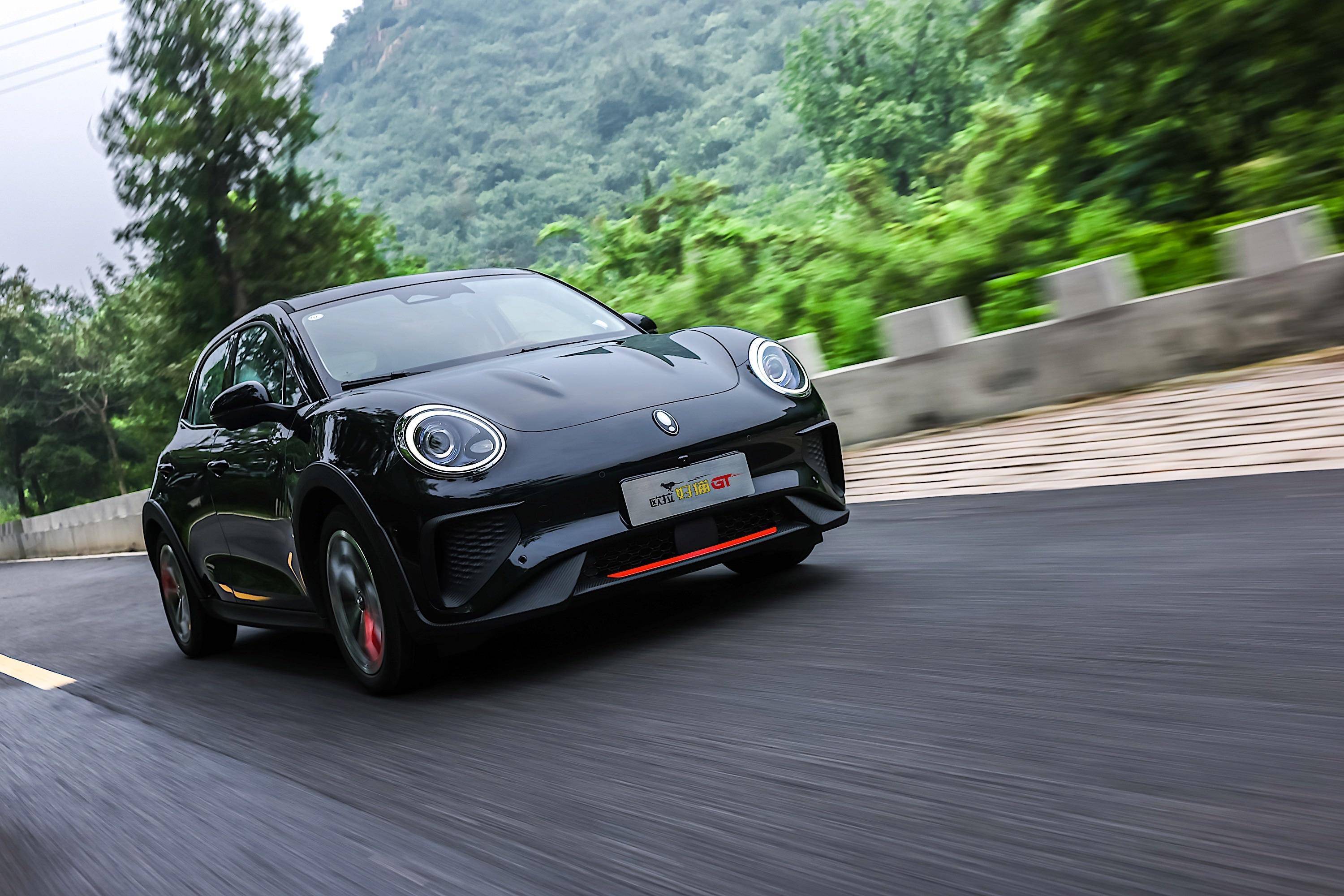 欧拉好猫gt401km续航为新时代女性而来