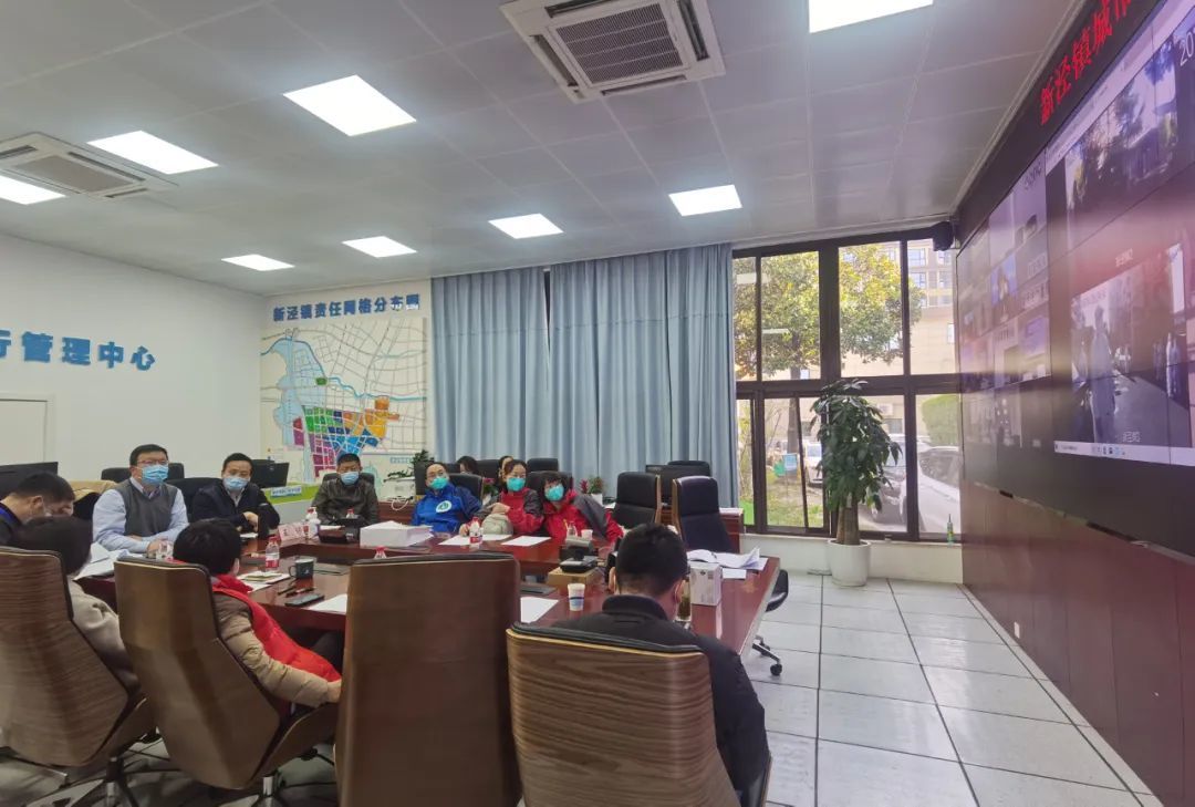 武汉第一家方舱医院原班人马来上海了，艰难一定会过去过去