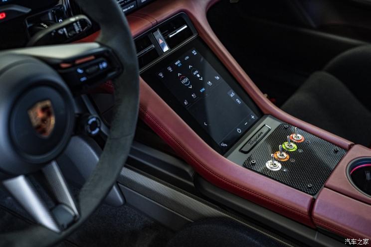 turbos保时捷内饰 A6022F51857AD222E9227F25DB45484995448C55_size43_w744_h496.jpeg