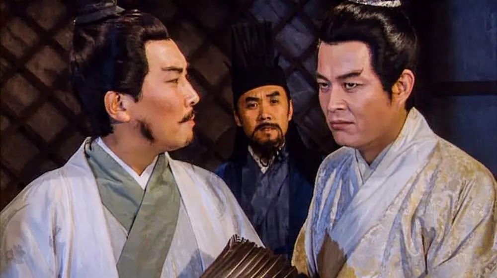 诸葛亮、鲁肃、周瑜 图:电视剧《三国演义》剧照