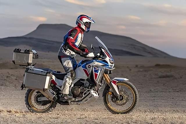 迎来了非洲双缸crf1100l的……弟弟——新大洲本田crf190l,也就是大家