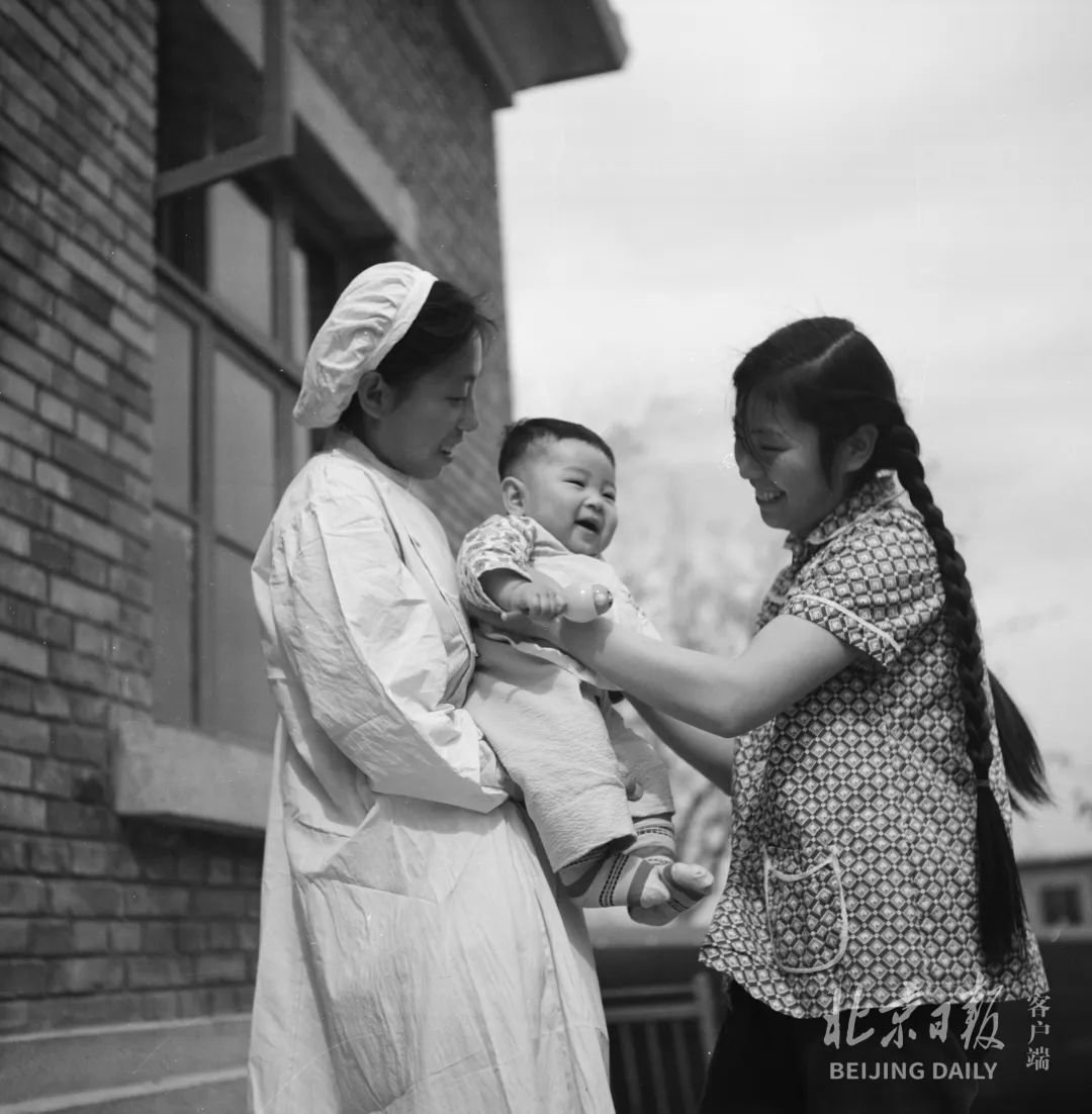 曾经遍布全国的托儿所 为什么都消失了?_凤凰网