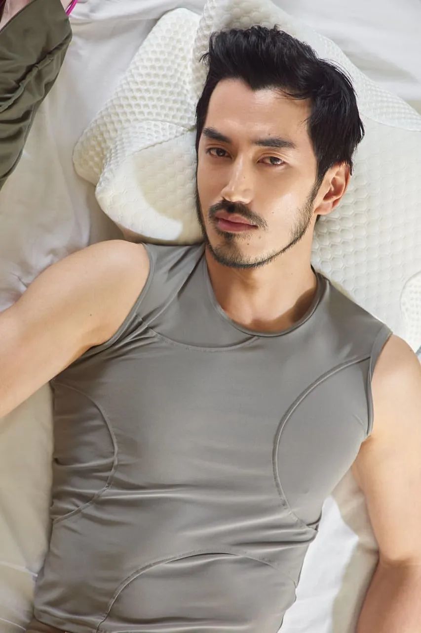 gucci 最新日本男模特__凤凰网