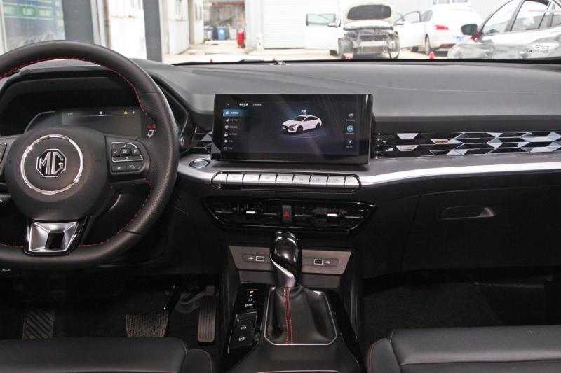 旗舰版性价比最高 2022款名爵5购车手册_凤凰网汽车_凤凰网