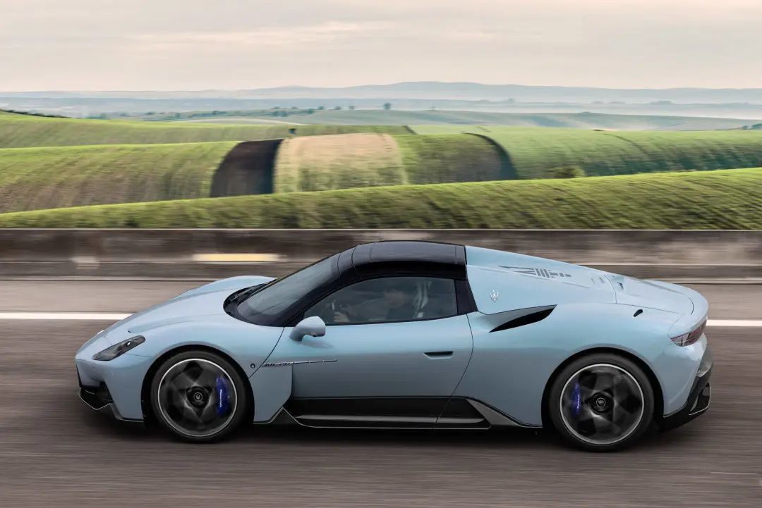 更车室|可变透明度车顶的海王!玛莎拉蒂mc20 cielo spyder