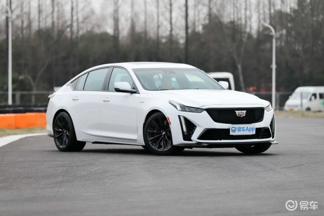 凯迪拉克ct4ct5vblackwing正式亮相高性能版车型